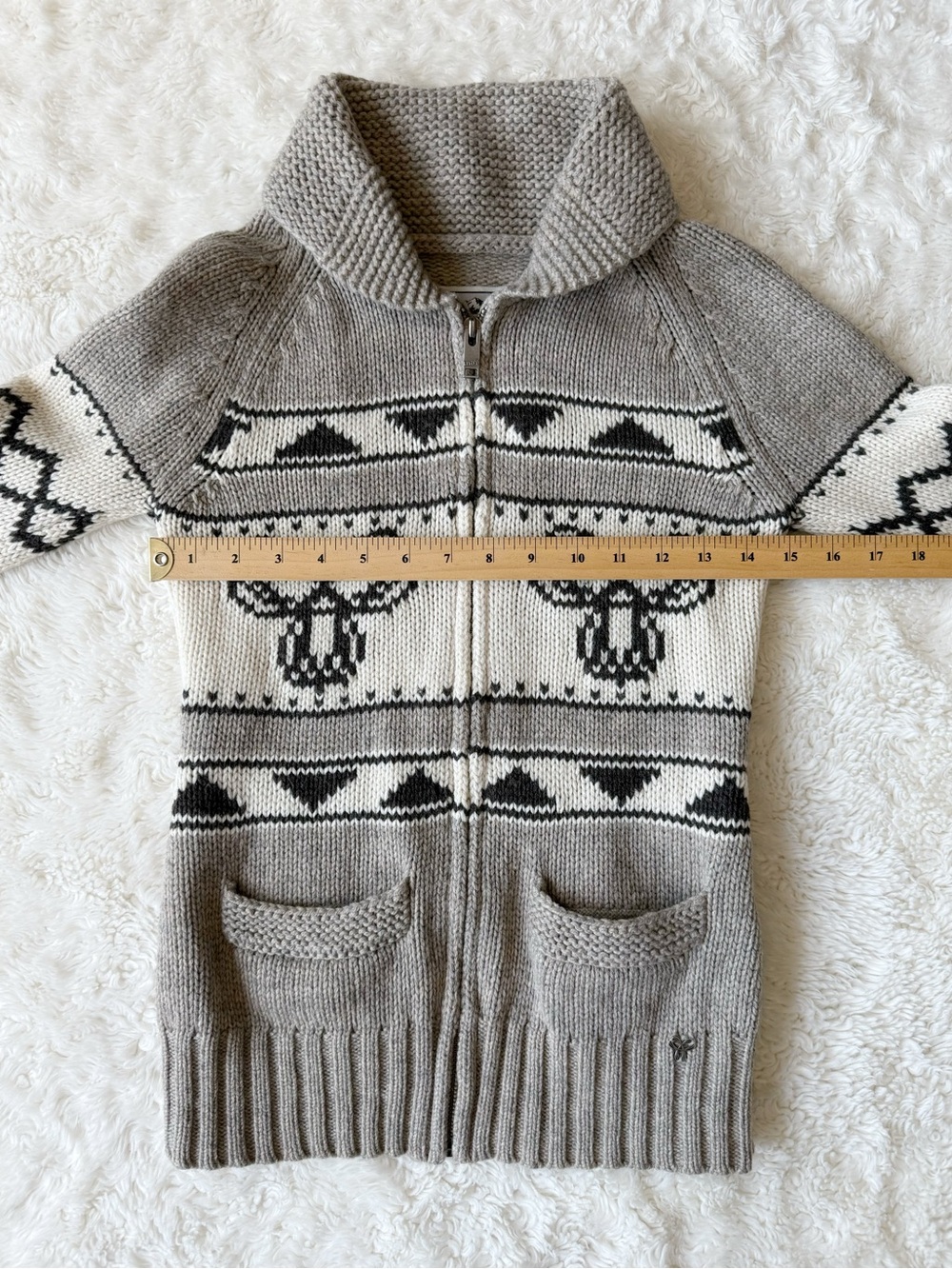 VTG Y2K TNA Aritzia Woman Beige Lambswool Cowichan Knit Cardigan Sweater SMALL - Picture 6 of 7